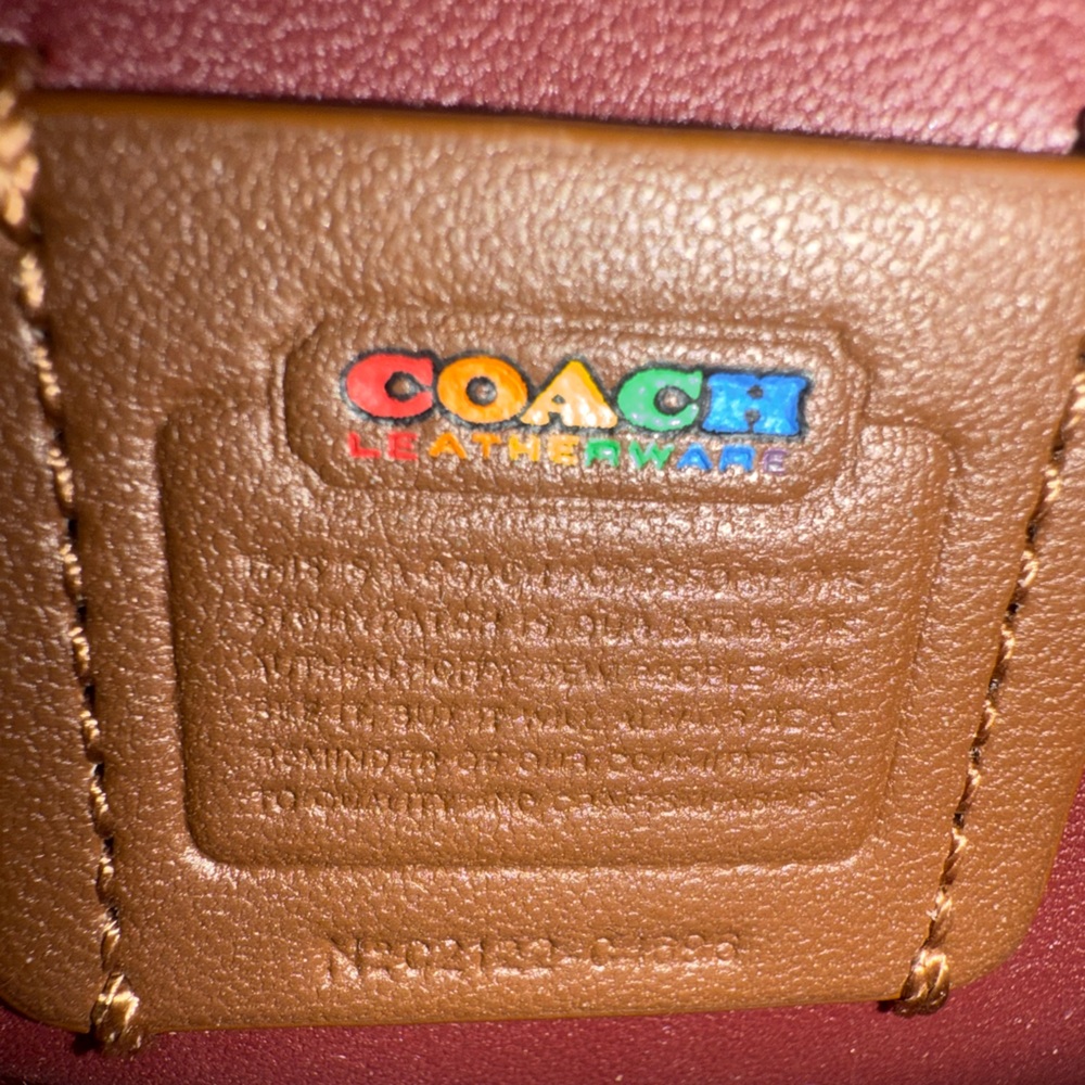 COACH Rainbow Signature canvas convertible mini wallet golden Chain - Picture 14 of 16